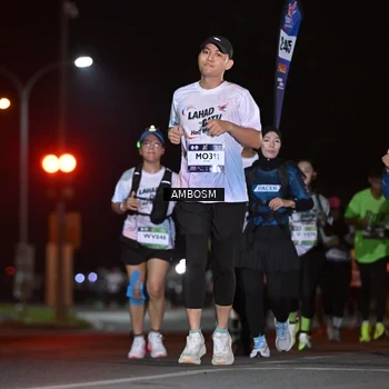 Runner Photo 7633455