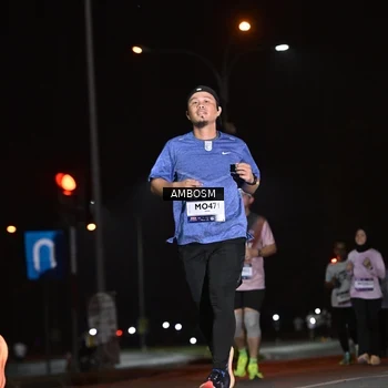 Runner Photo 7633672