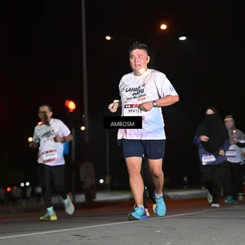 Runner Photo 7633682