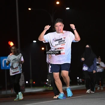 Runner Photo 7633683