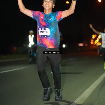 Runner Photo 7633704