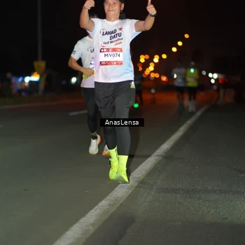 Runner Photo 7633721