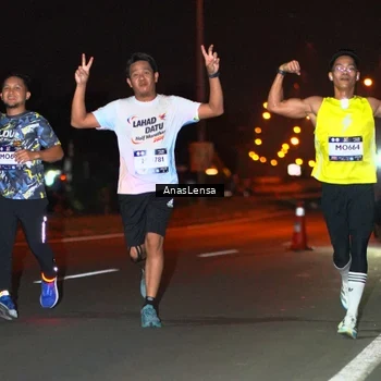 Runner Photo 7633740