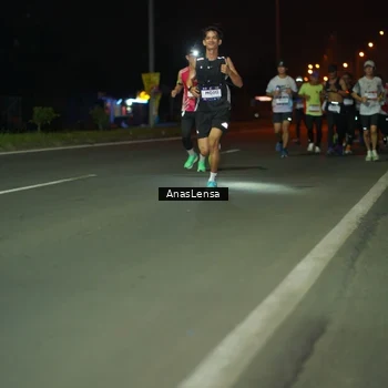 Runner Photo 7633760