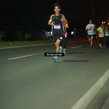Runner Photo 7633764