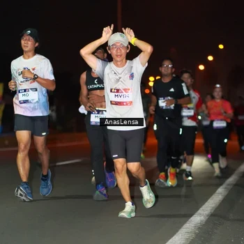 Runner Photo 7633790