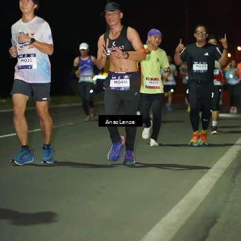 Runner Photo 7633796