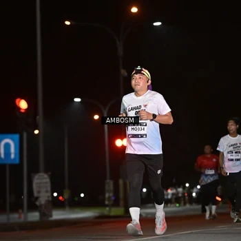 Runner Photo 7633801