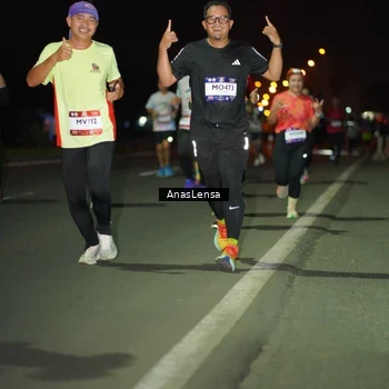 Runner Photo 7633805