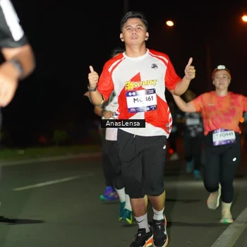 Runner Photo 7633811