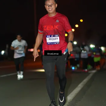 Runner Photo 7633845