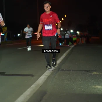 Runner Photo 7633847