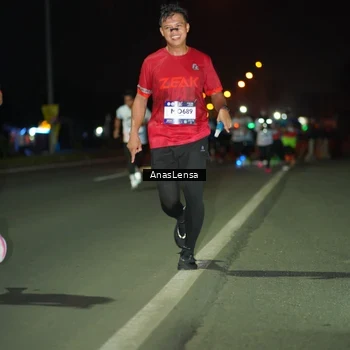 Runner Photo 7633850