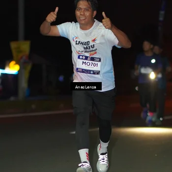 Runner Photo 7633853