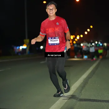 Runner Photo 7633854