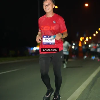 Runner Photo 7633856