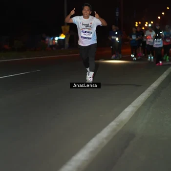 Runner Photo 7633858