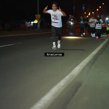 Runner Photo 7633860