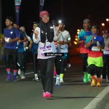Runner Photo 7633865