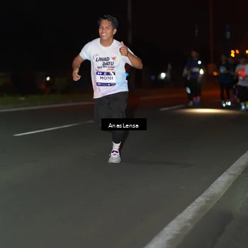 Runner Photo 7633868