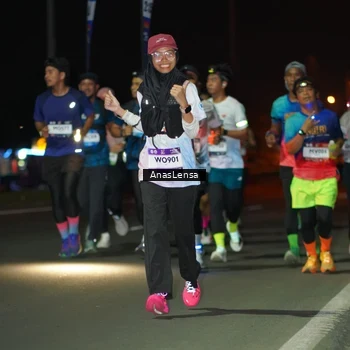 Runner Photo 7633876