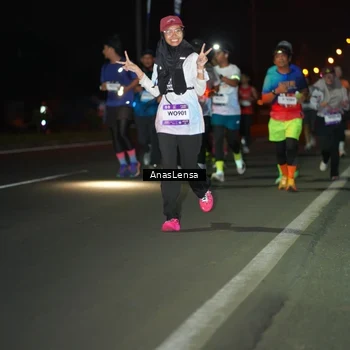 Runner Photo 7633878