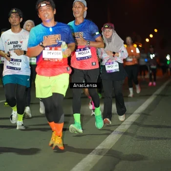 Runner Photo 7633893