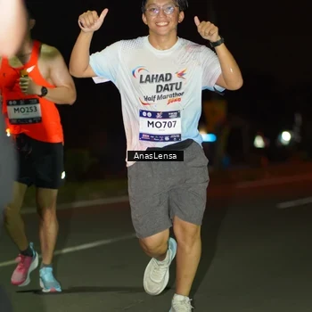 Runner Photo 7633905