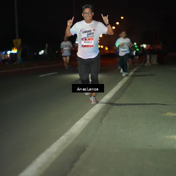 Runner Photo 7633921