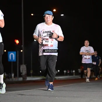 Runner Photo 7633935