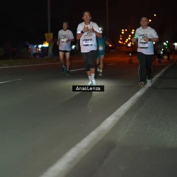 Runner Photo 7633939