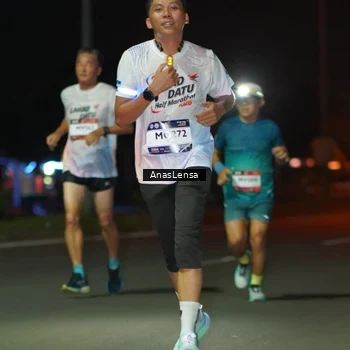 Runner Photo 7633944