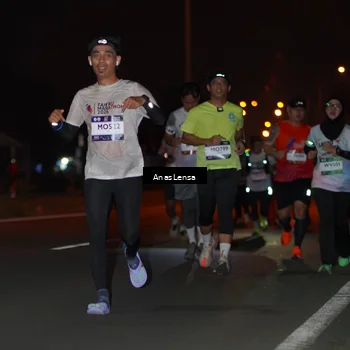 Runner Photo 7633991