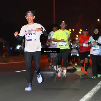 Runner Photo 7633992