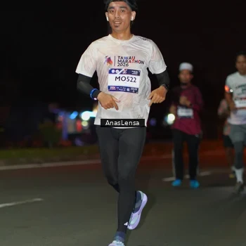 Runner Photo 7634000