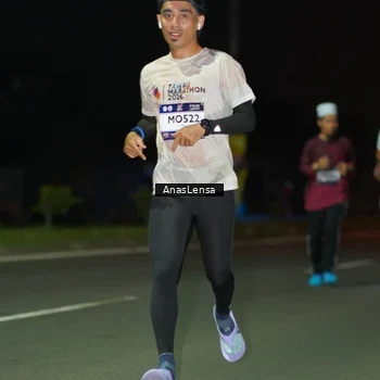 Runner Photo 7634003