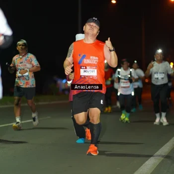 Runner Photo 7634028