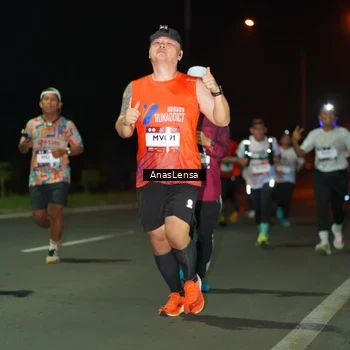 Runner Photo 7634029