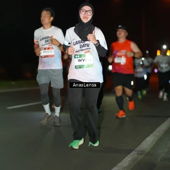 Runner Photo 7634031