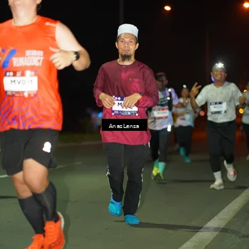 Runner Photo 7634042
