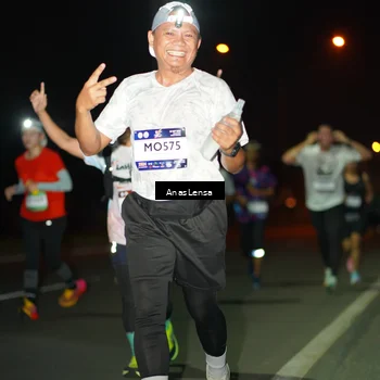 Runner Photo 7634048