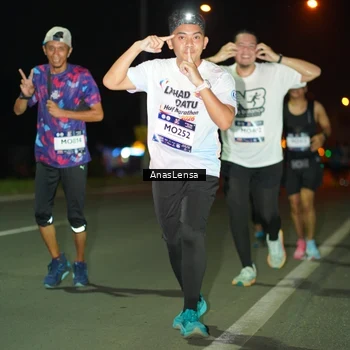 Runner Photo 7634062