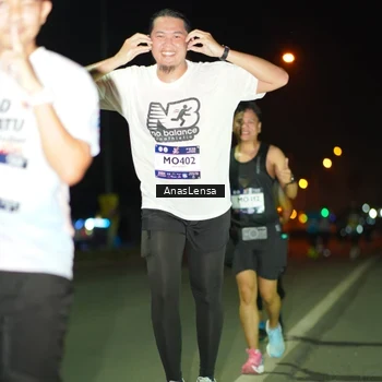 Runner Photo 7634068