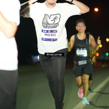 Runner Photo 7634070