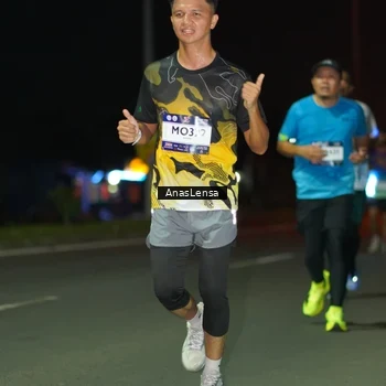 Runner Photo 7634097