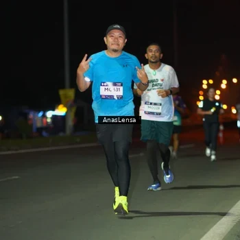 Runner Photo 7634103