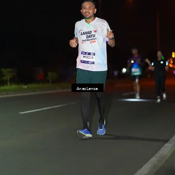 Runner Photo 7634108