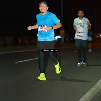 Runner Photo 7634116
