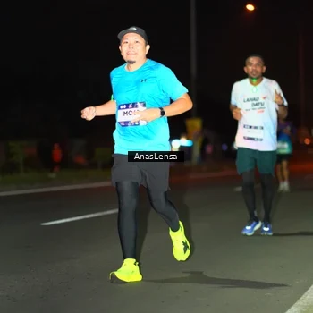 Runner Photo 7634120