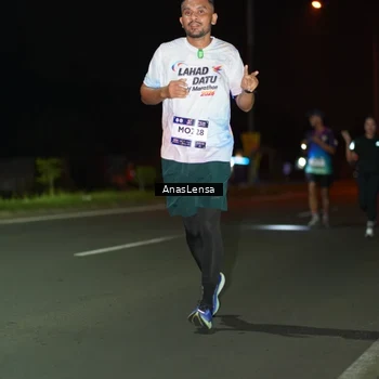Runner Photo 7634123